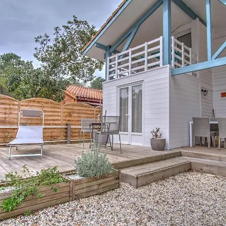 Chalet Chalet Au Calme Au Milieu De La Foret. *